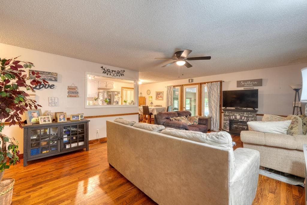 1568 Carlvin Road, Hiawassee GA 30546 - Photo
