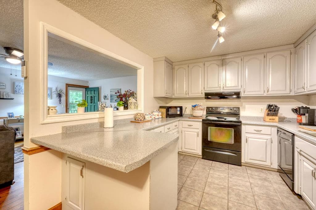 1568 Carlvin Road, Hiawassee GA 30546 - Photo