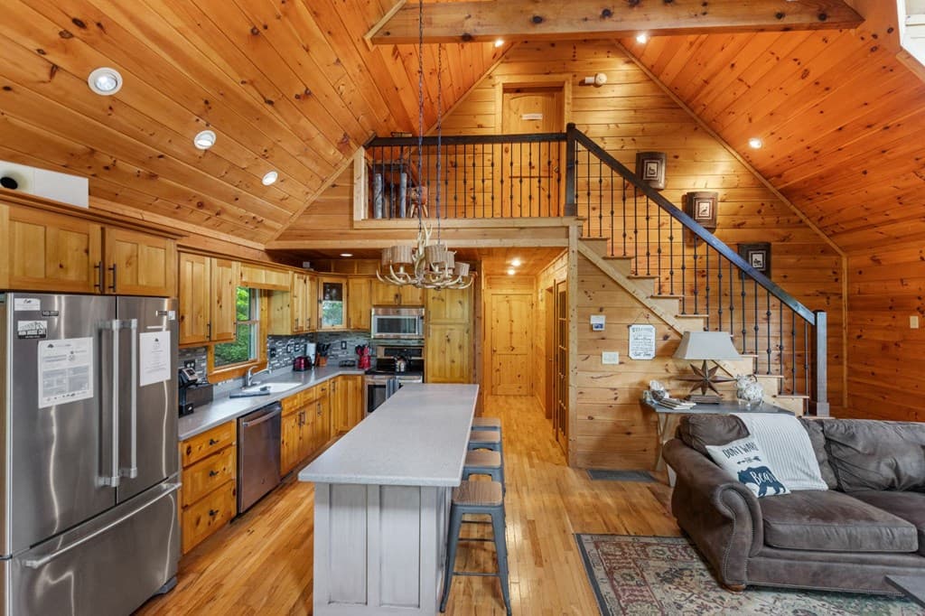 98 Toccoa Overlook Drive, Blue Ridge GA 30513 - Photo