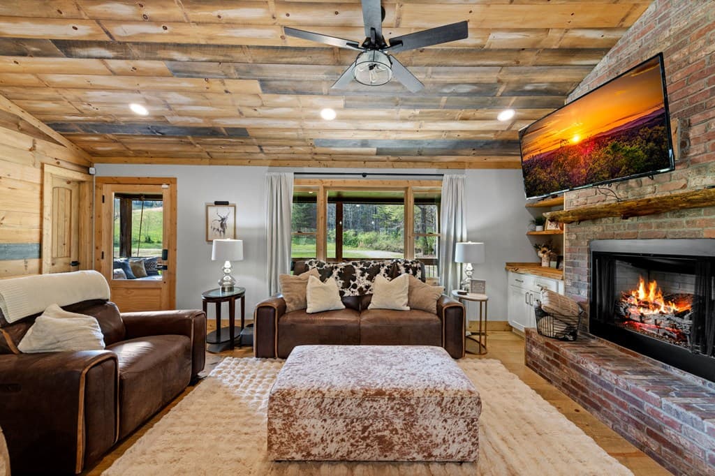 384 Maxwell Road, Blue Ridge GA 30513 - Photo