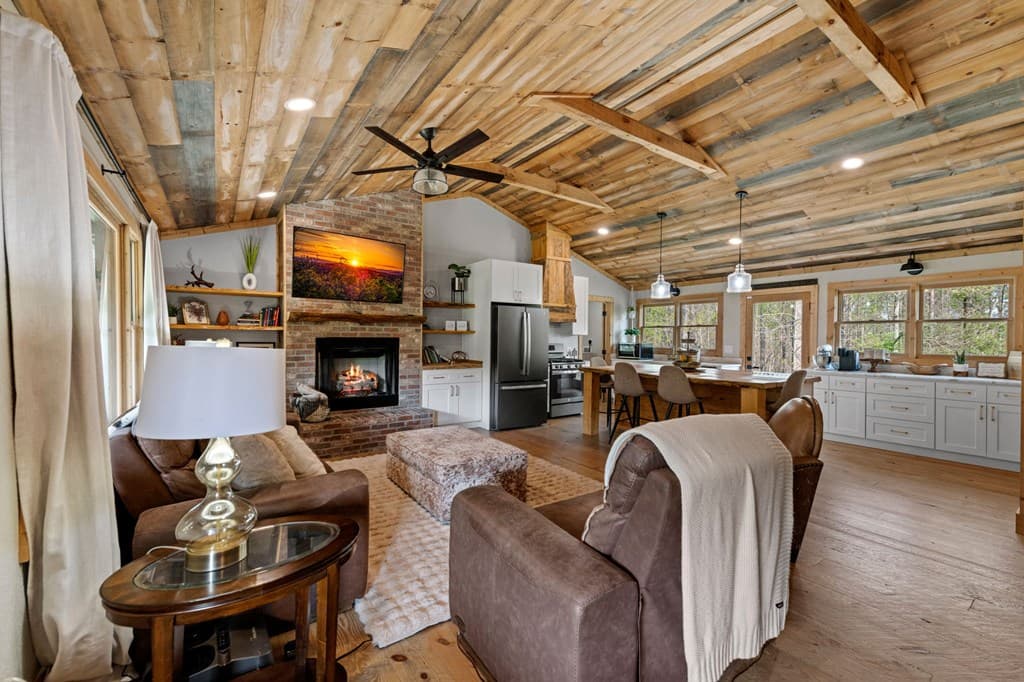 384 Maxwell Road, Blue Ridge GA 30513 - Photo