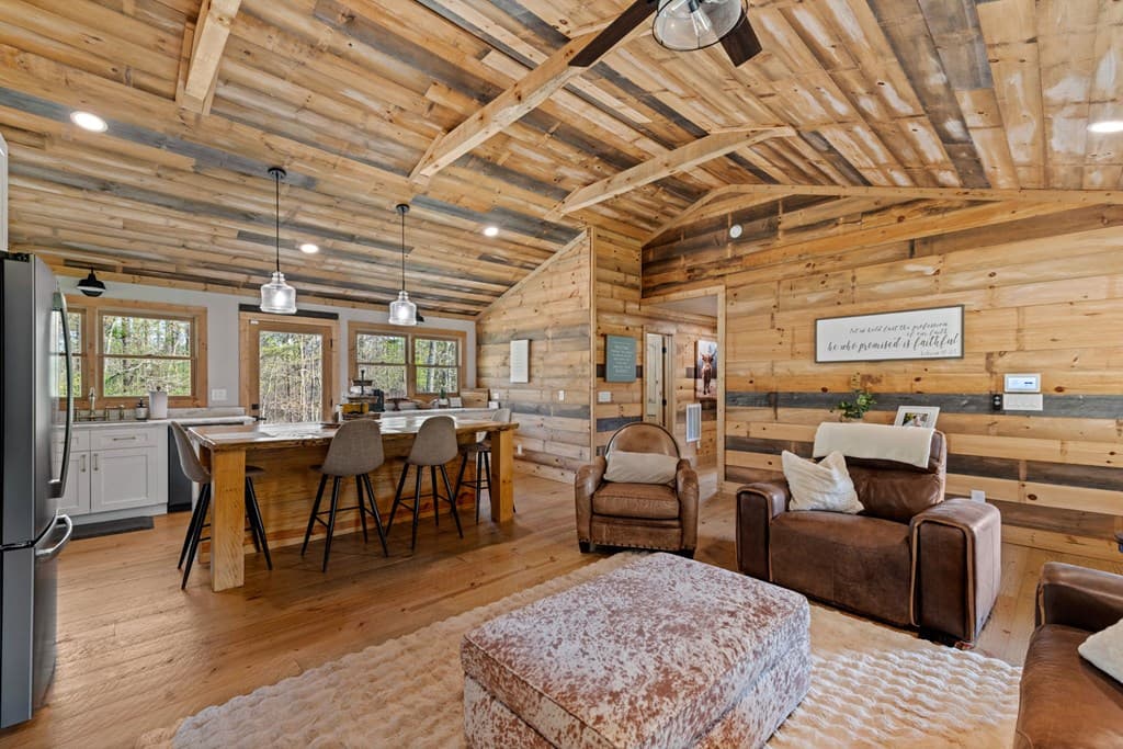 384 Maxwell Road, Blue Ridge GA 30513 - Photo