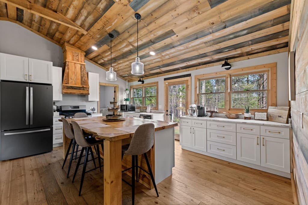 384 Maxwell Road, Blue Ridge GA 30513 - Photo