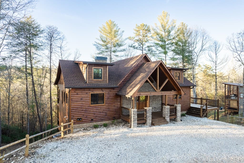 612 Kensington Drive, Mineral Bluff GA 30559 - Photo