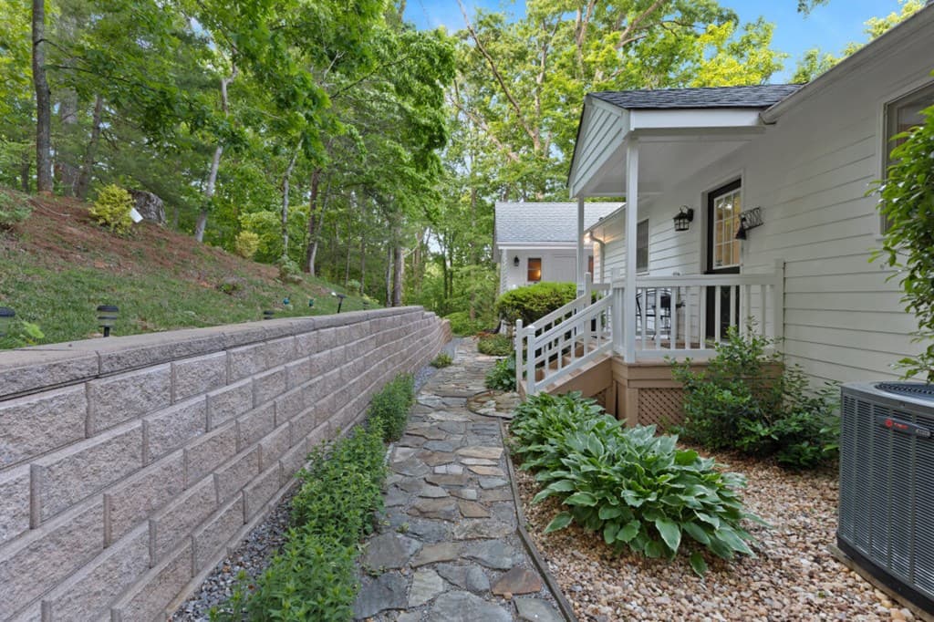 1925 Lakeview Summit Drive, Young Harris GA 30582 - Photo