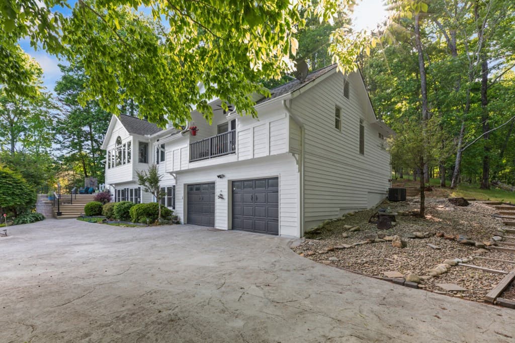 1925 Lakeview Summit Drive, Young Harris GA 30582 - Photo
