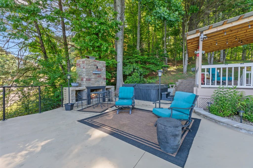1925 Lakeview Summit Drive, Young Harris GA 30582 - Photo