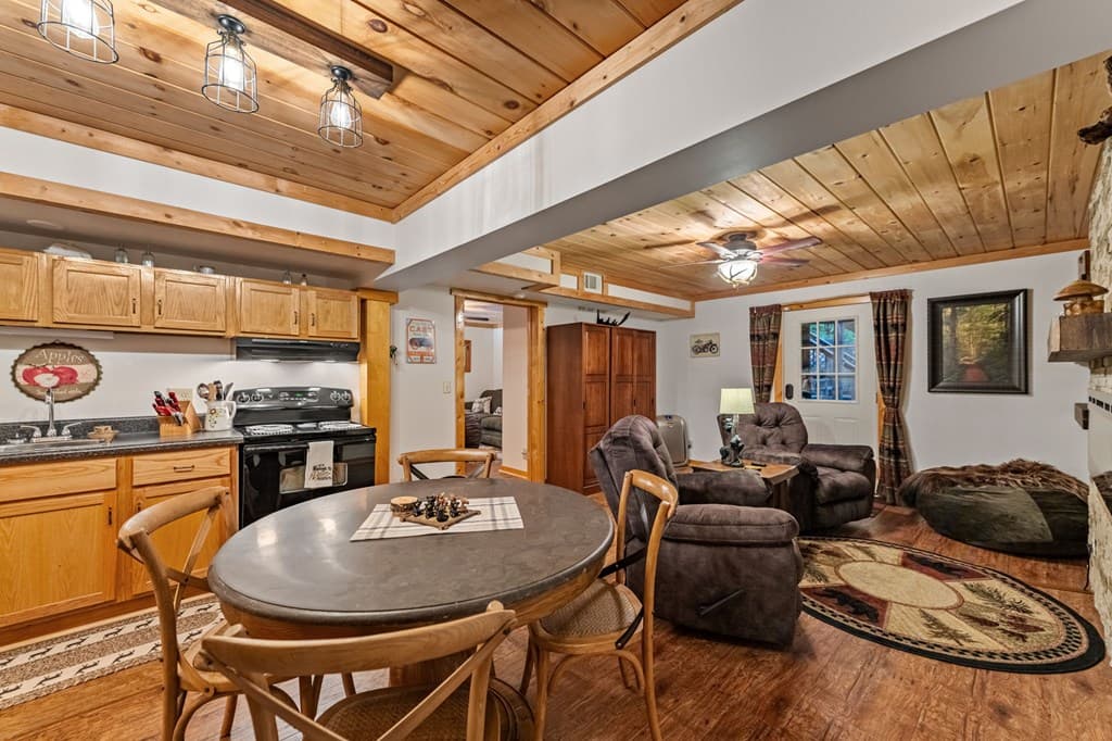 4396 W Hwy 382, Ellijay GA 30540 - Photo