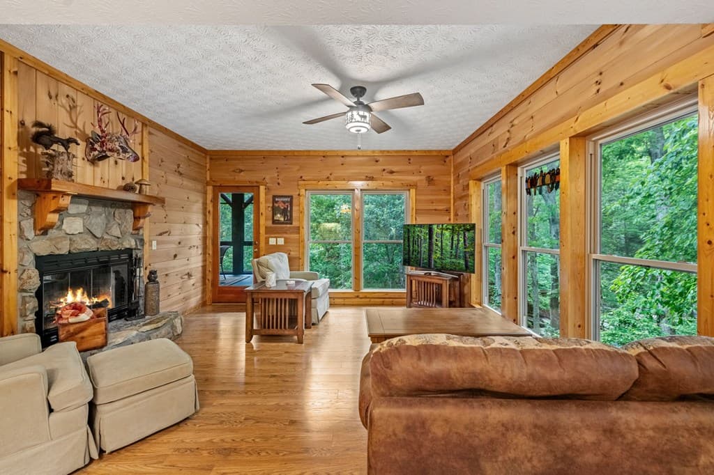 4396 W Hwy 382, Ellijay GA 30540 - Photo