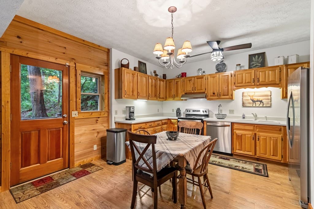 4396 W Hwy 382, Ellijay GA 30540 - Photo