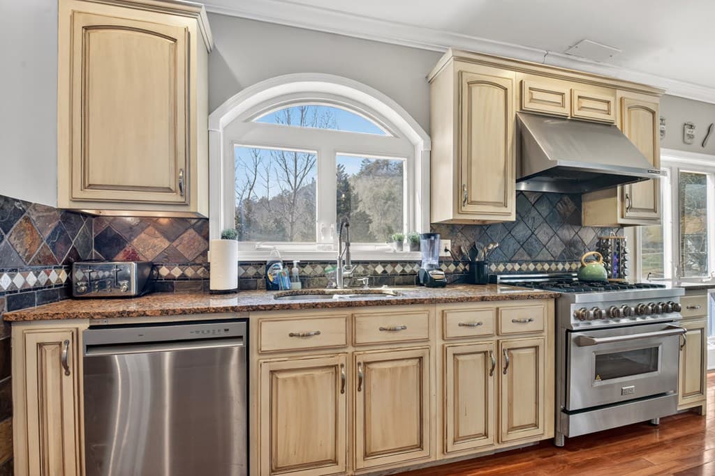 291 Kyle Arp, Blue Ridge GA 30513 - Photo