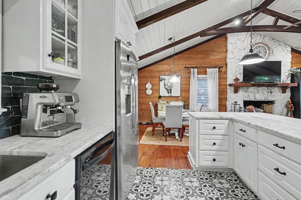 519 Pinecrest Road, Sautee Nacoochee GA 30571 - Photo