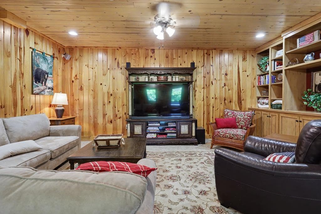 519 Pinecrest Road, Sautee Nacoochee GA 30571 - Photo