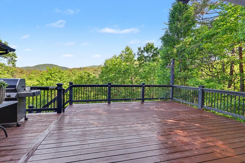 519 Pinecrest Road, Sautee Nacoochee GA 30571 - Photo