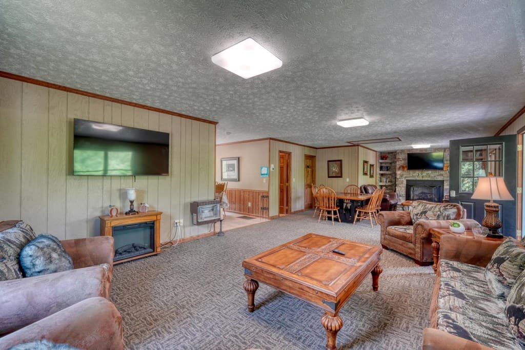 132 Heavenly Drive, Blairsville GA 30512 - Photo