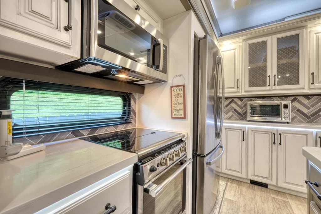 132 Heavenly Drive, Blairsville GA 30512 - Photo