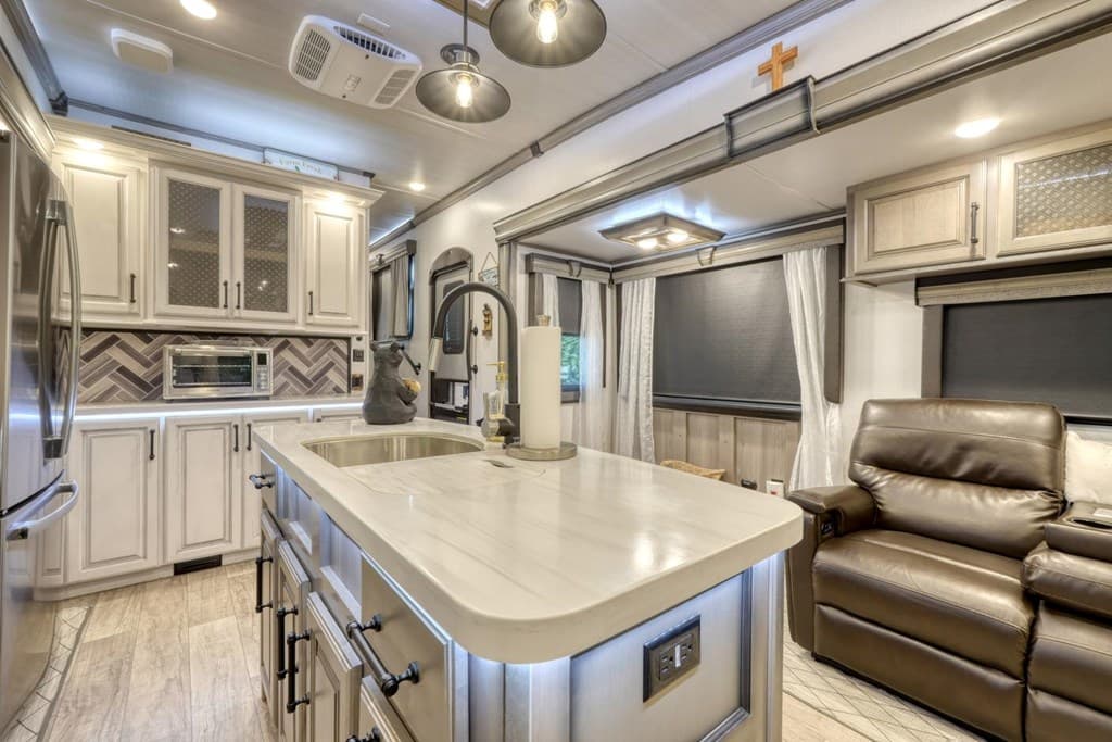 132 Heavenly Drive, Blairsville GA 30512 - Photo