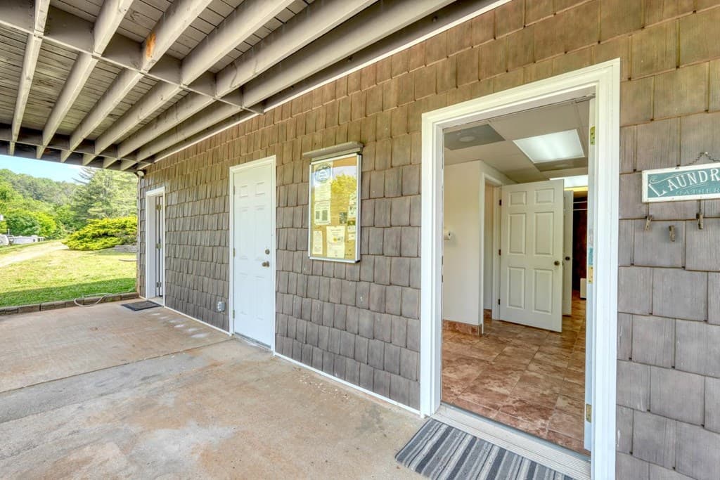 132 Heavenly Drive, Blairsville GA 30512 - Photo