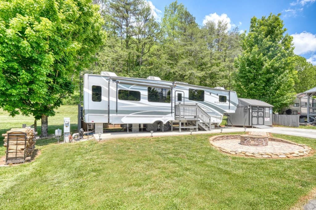 132 Heavenly Drive, Blairsville GA 30512 - Photo