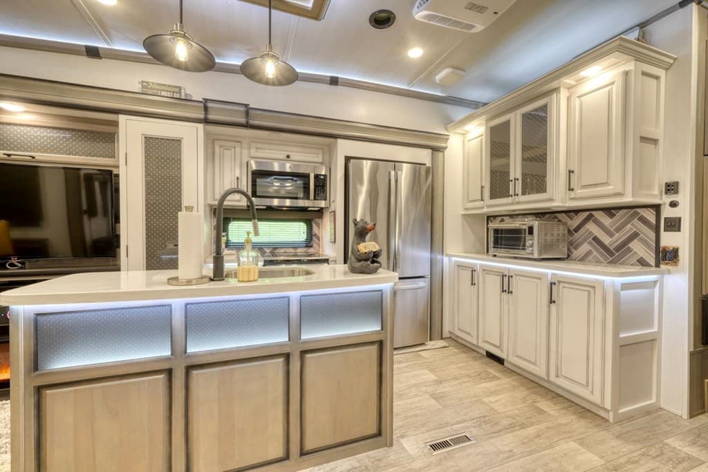 132 Heavenly Drive, Blairsville GA 30512 - Photo