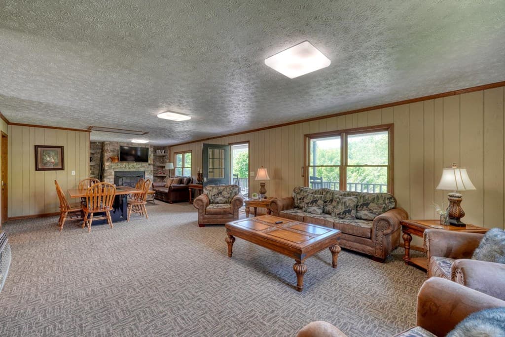 132 Heavenly Drive, Blairsville GA 30512 - Photo