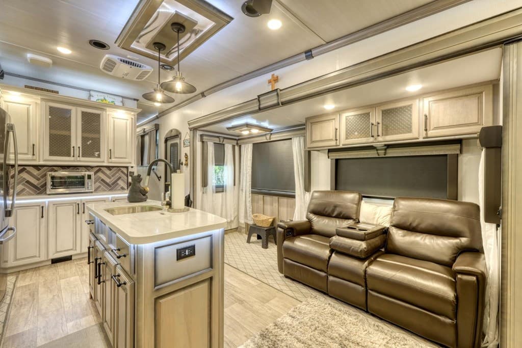 132 Heavenly Drive, Blairsville GA 30512 - Photo