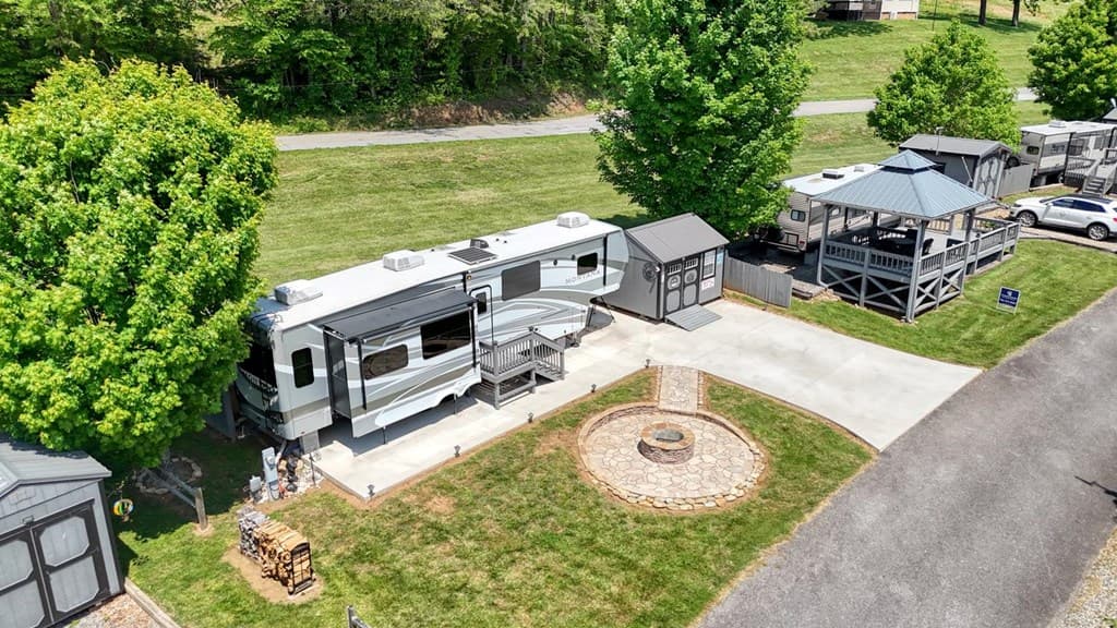 132 Heavenly Drive, Blairsville GA 30512 - Photo