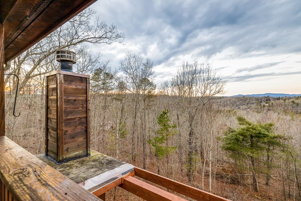 303 Pine Forest Loop, Blue Ridge GA 30513 - Photo