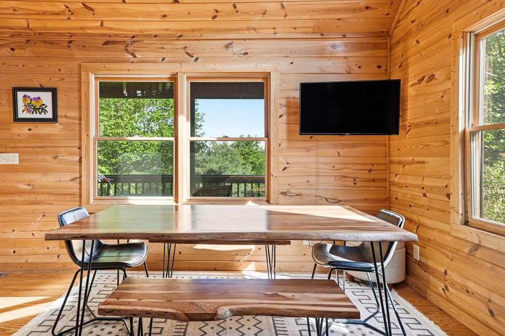 303 Pine Forest Loop, Blue Ridge GA 30513 - Photo