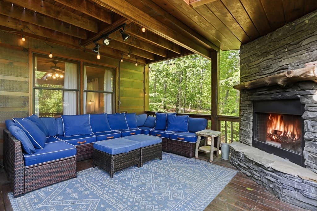 303 Pine Forest Loop, Blue Ridge GA 30513 - Photo