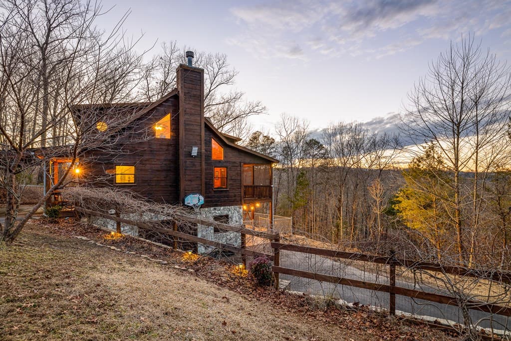 303 Pine Forest Loop, Blue Ridge GA 30513 - Photo