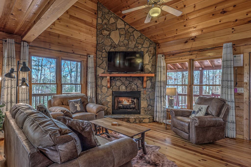 403 Gunite Circle, Ellijay GA 30540 - Photo