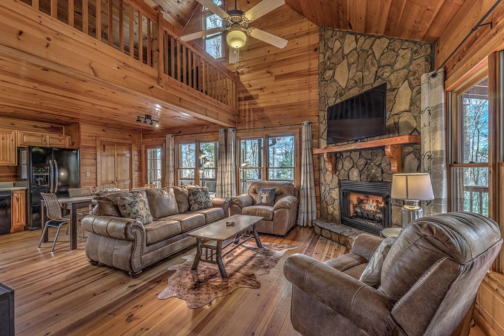 403 Gunite Circle, Ellijay GA 30540 - Photo