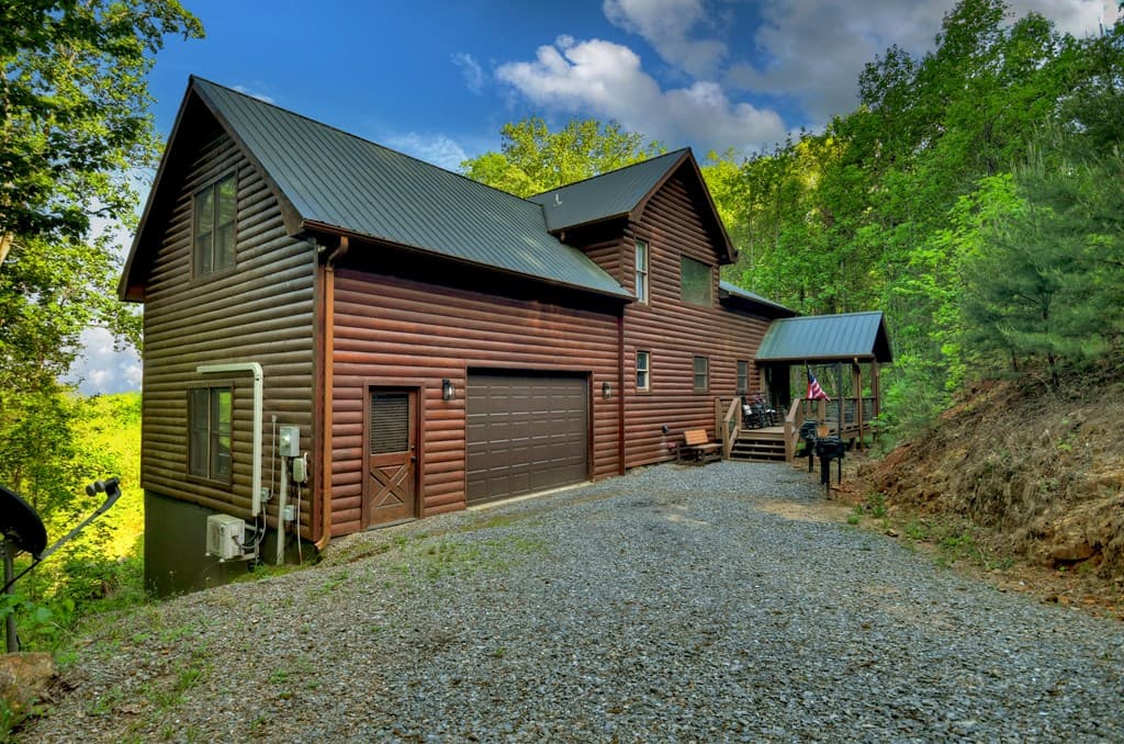 840 Deer Crest Road, Blue Ridge GA 30513 - Photo