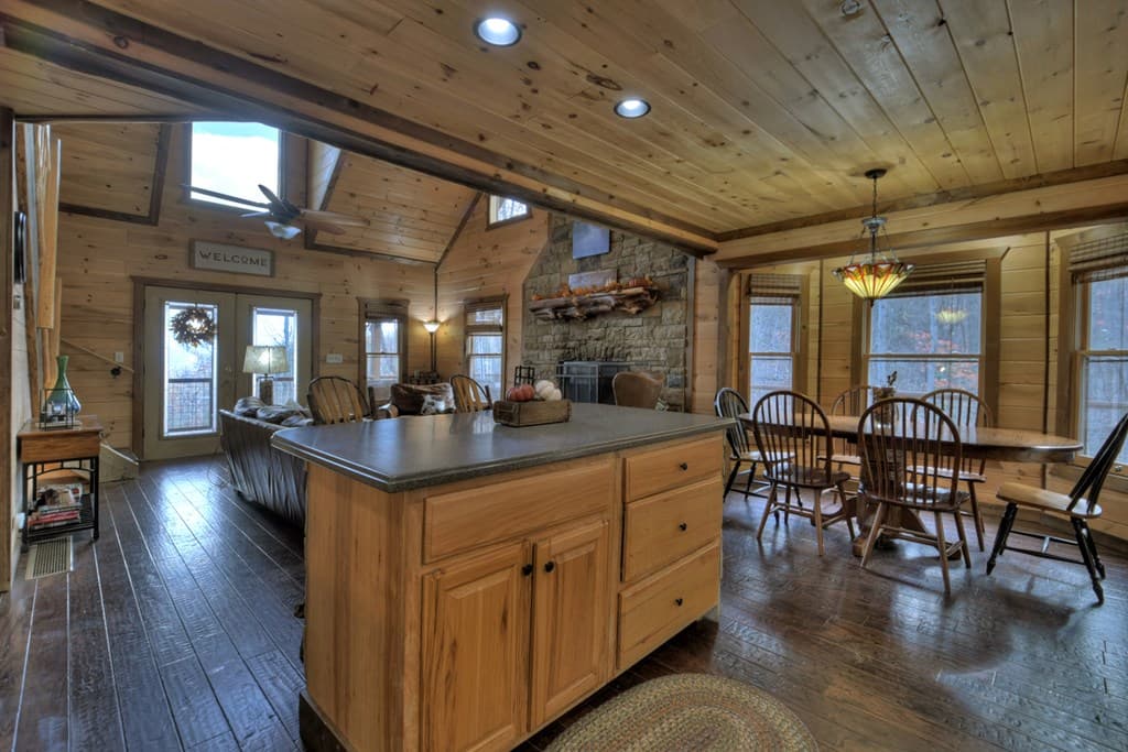 840 Deer Crest Road, Blue Ridge GA 30513 - Photo