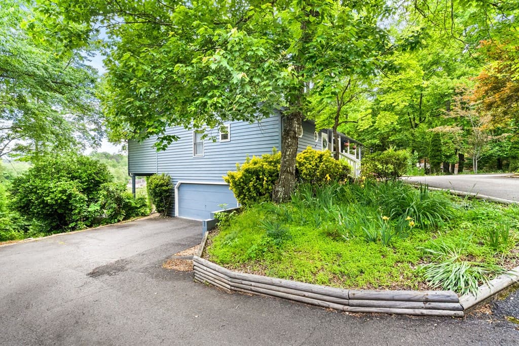5686 Pine Crest Road, Young Harris GA 30582 - Photo