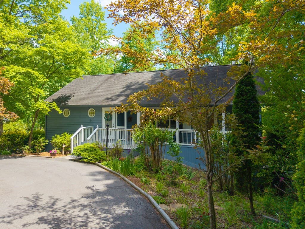 5686 Pine Crest Road, Young Harris GA 30582 - Photo