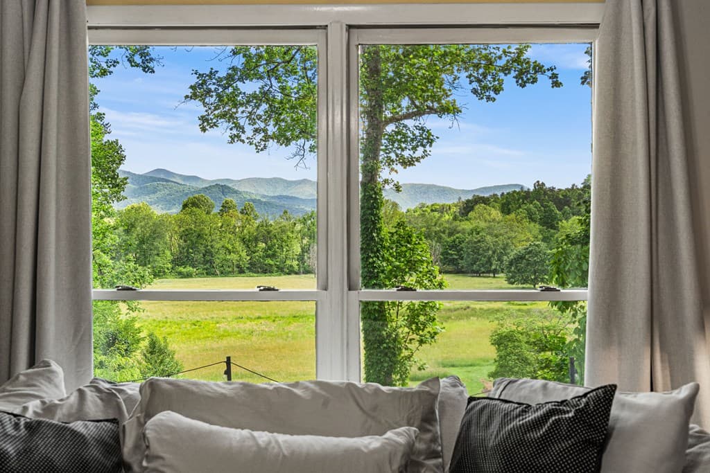5686 Pine Crest Road, Young Harris GA 30582 - Photo