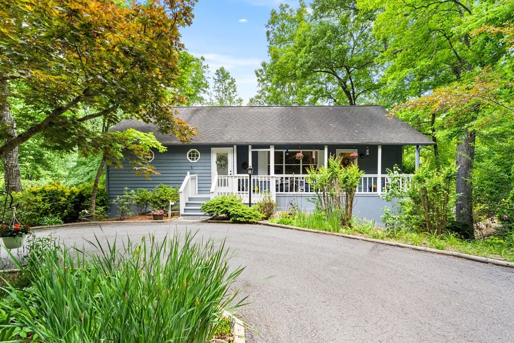 5686 Pine Crest Road, Young Harris GA 30582 - Photo