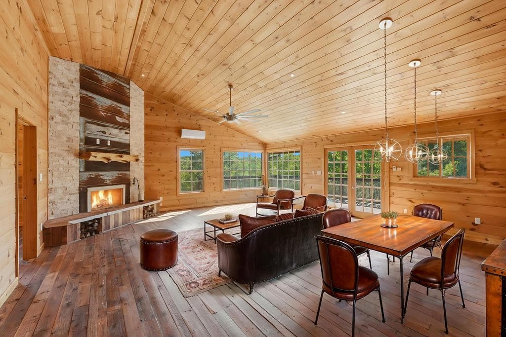 1823 Shoal Creek Road, Clarkesville GA 30523 - Photo