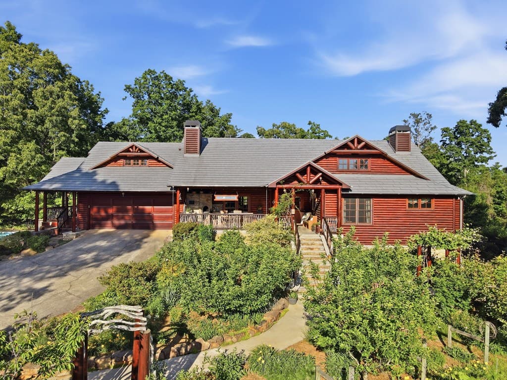1823 Shoal Creek Road, Clarkesville GA 30523 - Photo