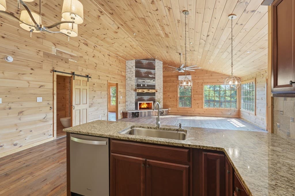 1823 Shoal Creek Road, Clarkesville GA 30523 - Photo