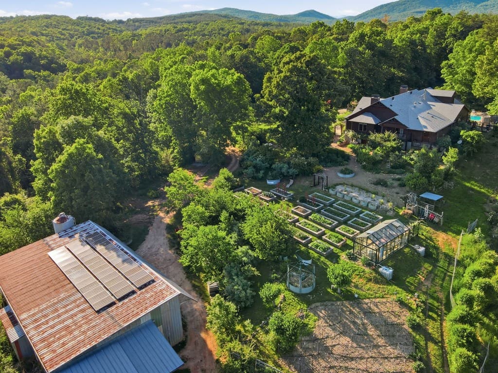 1823 Shoal Creek Road, Clarkesville GA 30523 - Photo
