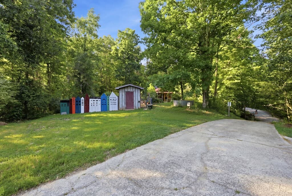 1823 Shoal Creek Road, Clarkesville GA 30523 - Photo