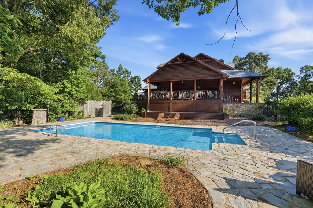 1823 Shoal Creek Road, Clarkesville GA 30523 - Photo