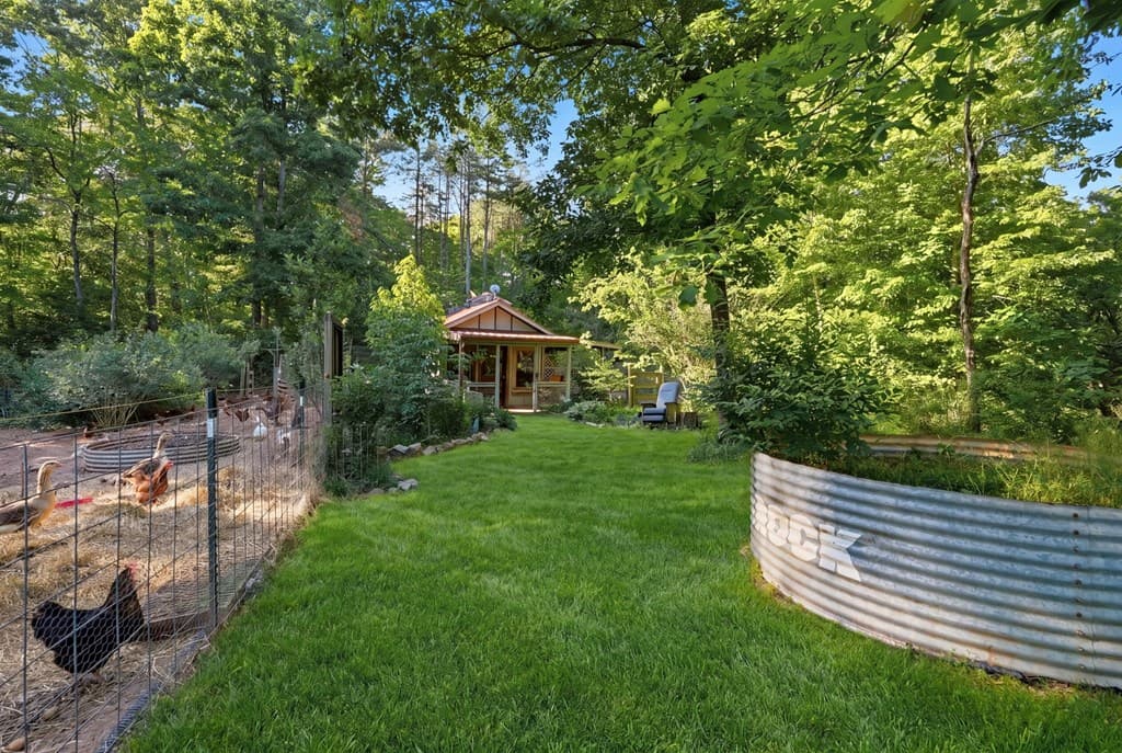1823 Shoal Creek Road, Clarkesville GA 30523 - Photo