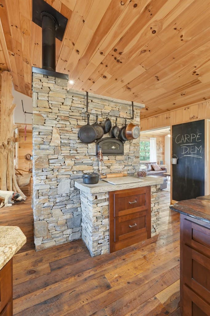 1823 Shoal Creek Road, Clarkesville GA 30523 - Photo