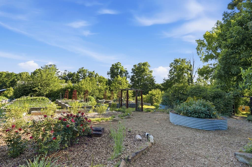 1823 Shoal Creek Road, Clarkesville GA 30523 - Photo