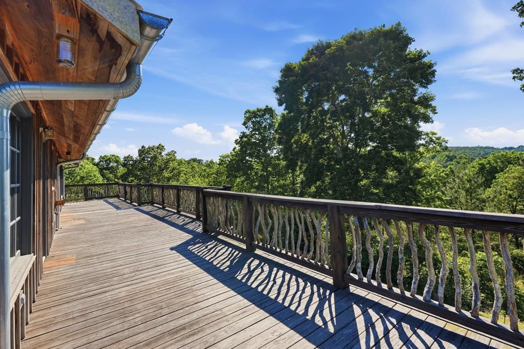 1823 Shoal Creek Road, Clarkesville GA 30523 - Photo