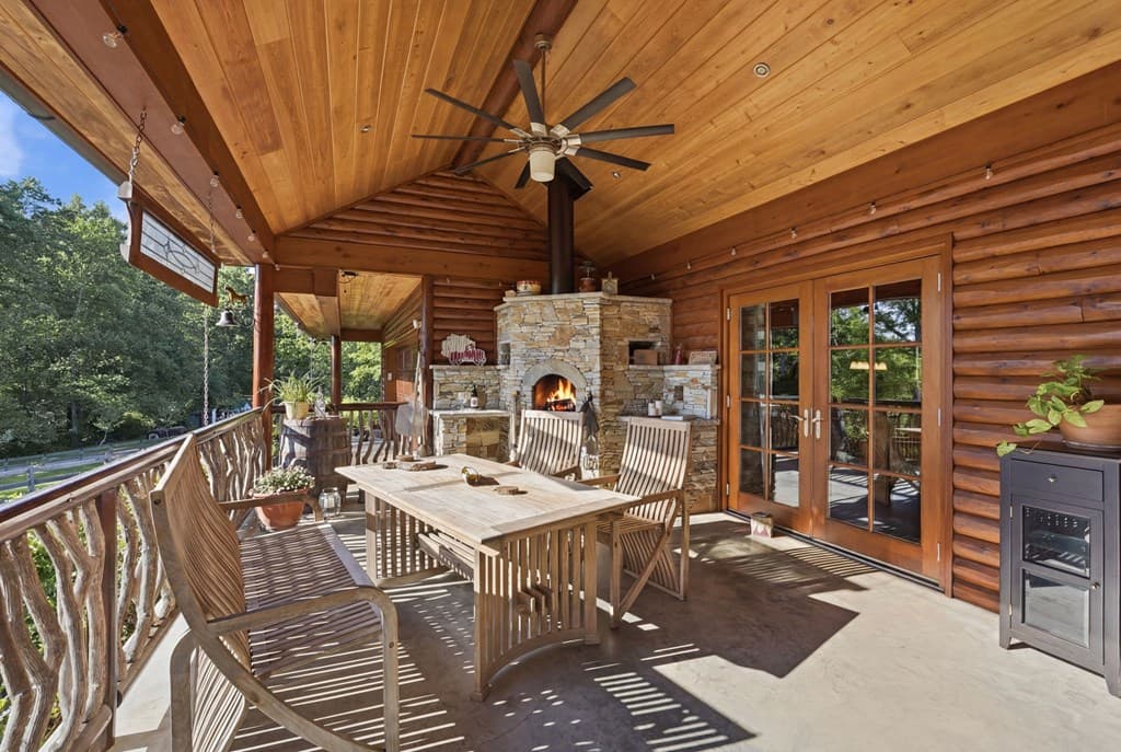 1823 Shoal Creek Road, Clarkesville GA 30523 - Photo